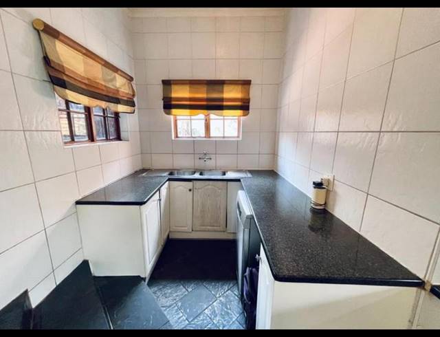 3 BEDROOM HOUSE FOR SALE IN BASSONIA